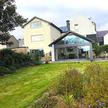 Dingle Garden Townhouse Bed & Breakfast Exterior photo The house of the artist in 2019