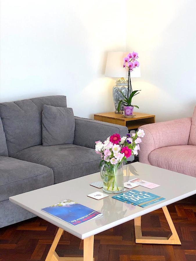 Dingle Garden Townhouse Bed & Breakfast Exterior photo A living room with a coffee table